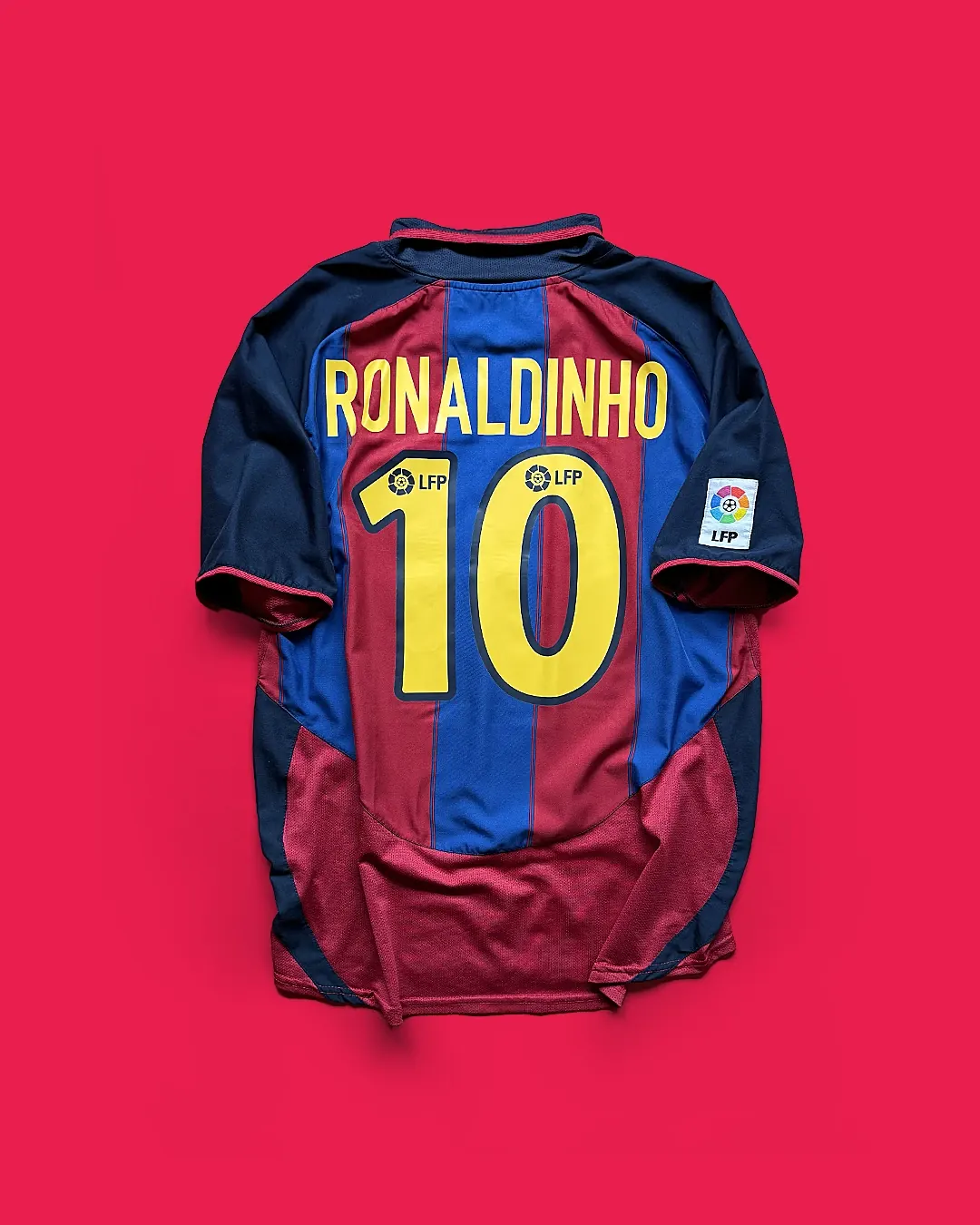 Barcelona shirt, Ronaldinho 10